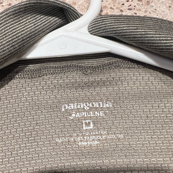 Patagonia Capilene 1/4 Zip Pullover Long Sleeve Shirt Made in USA Mens Medium M - Picture 3 of 5